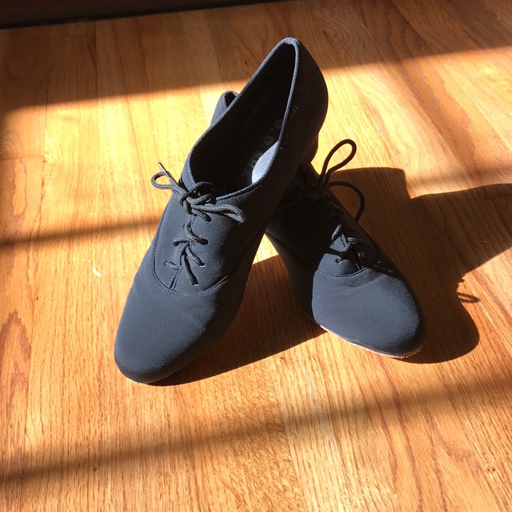 Black lace up shoes